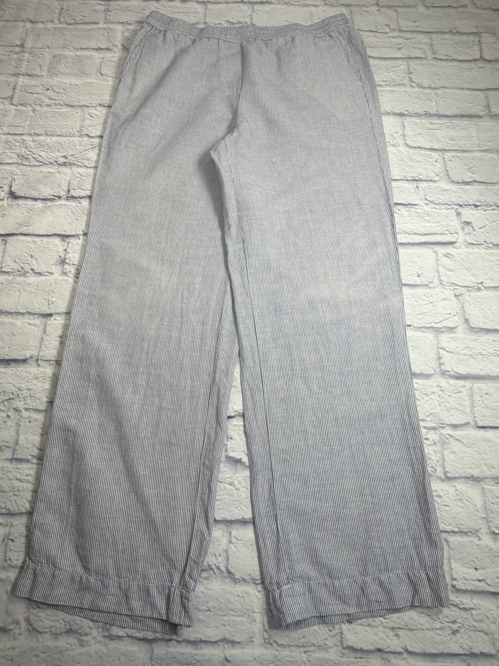 Talbots Light Blue/White Linen/Cotton Pinstripe Pull-On Pants. Size M.